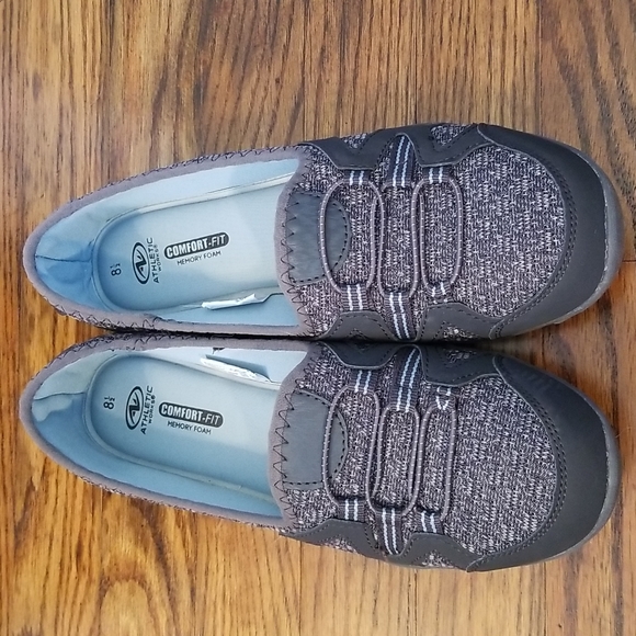 Skechers slip-on sneakers. - Picture 2 of 11